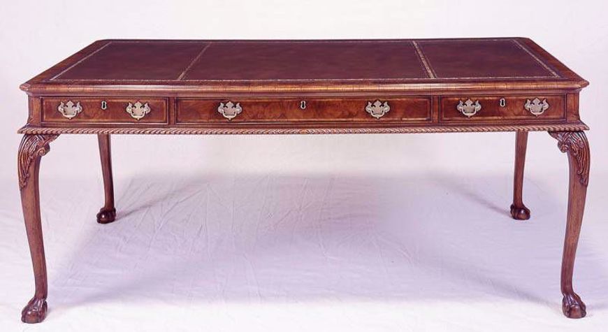 Picture of CHIPPENDALE STYLE WALNUT VENEER WRITING DESK